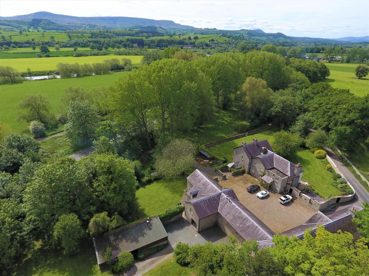 Glanhenwye Courtyard Cottages Glasbury Buitenkant foto