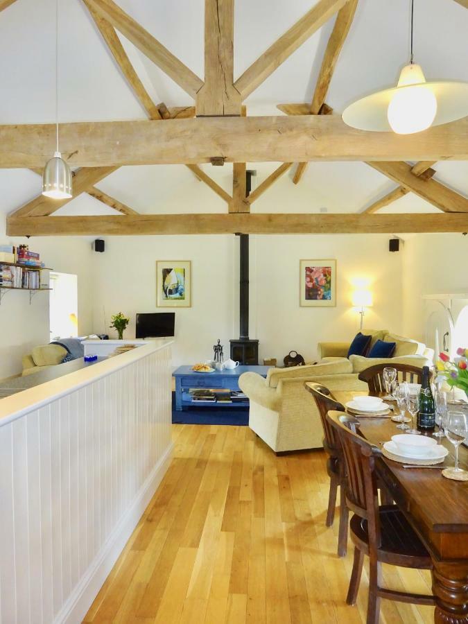 Glanhenwye Courtyard Cottages Glasbury Buitenkant foto