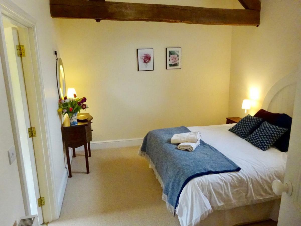 Glanhenwye Courtyard Cottages Glasbury Buitenkant foto