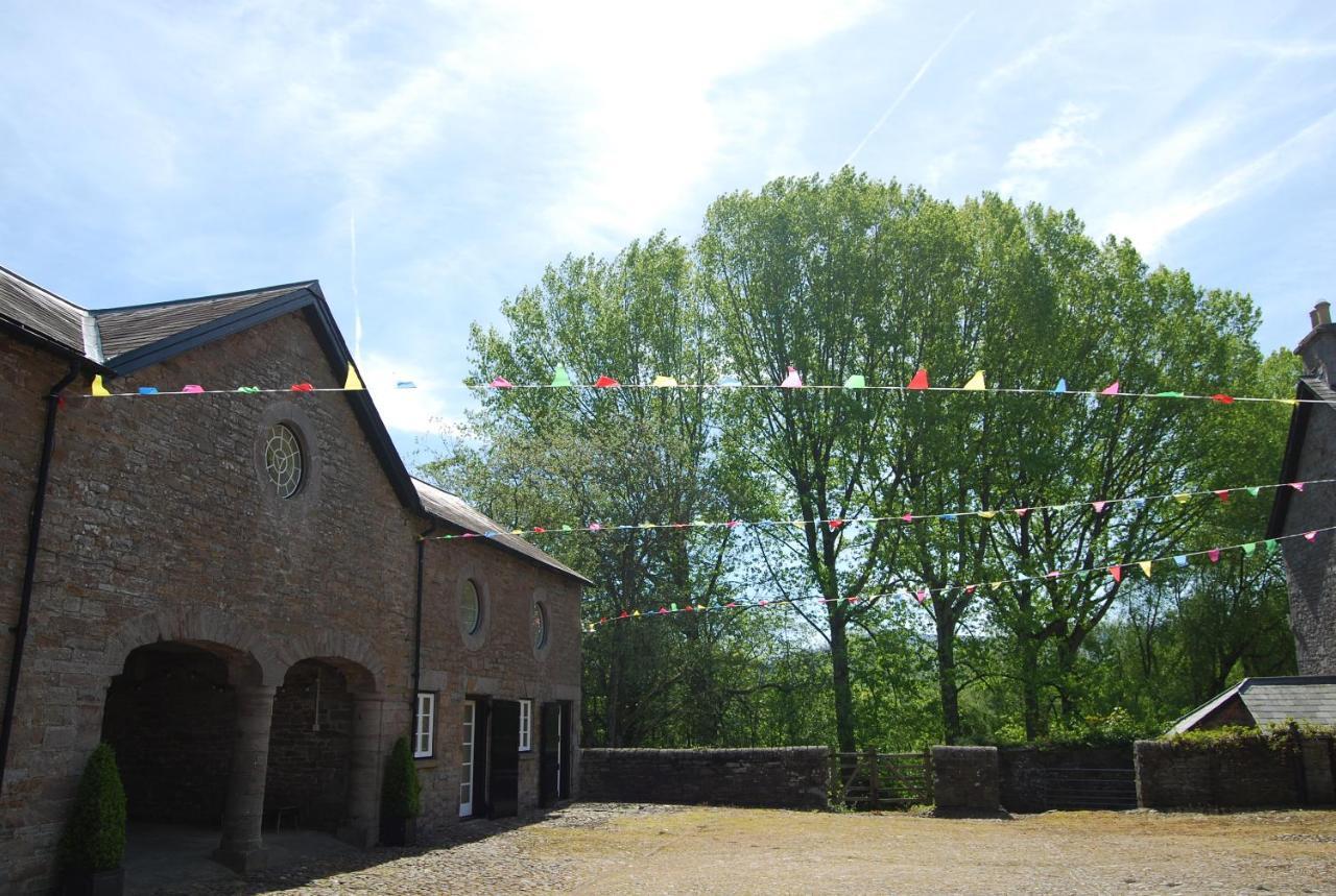 Glanhenwye Courtyard Cottages Glasbury Buitenkant foto